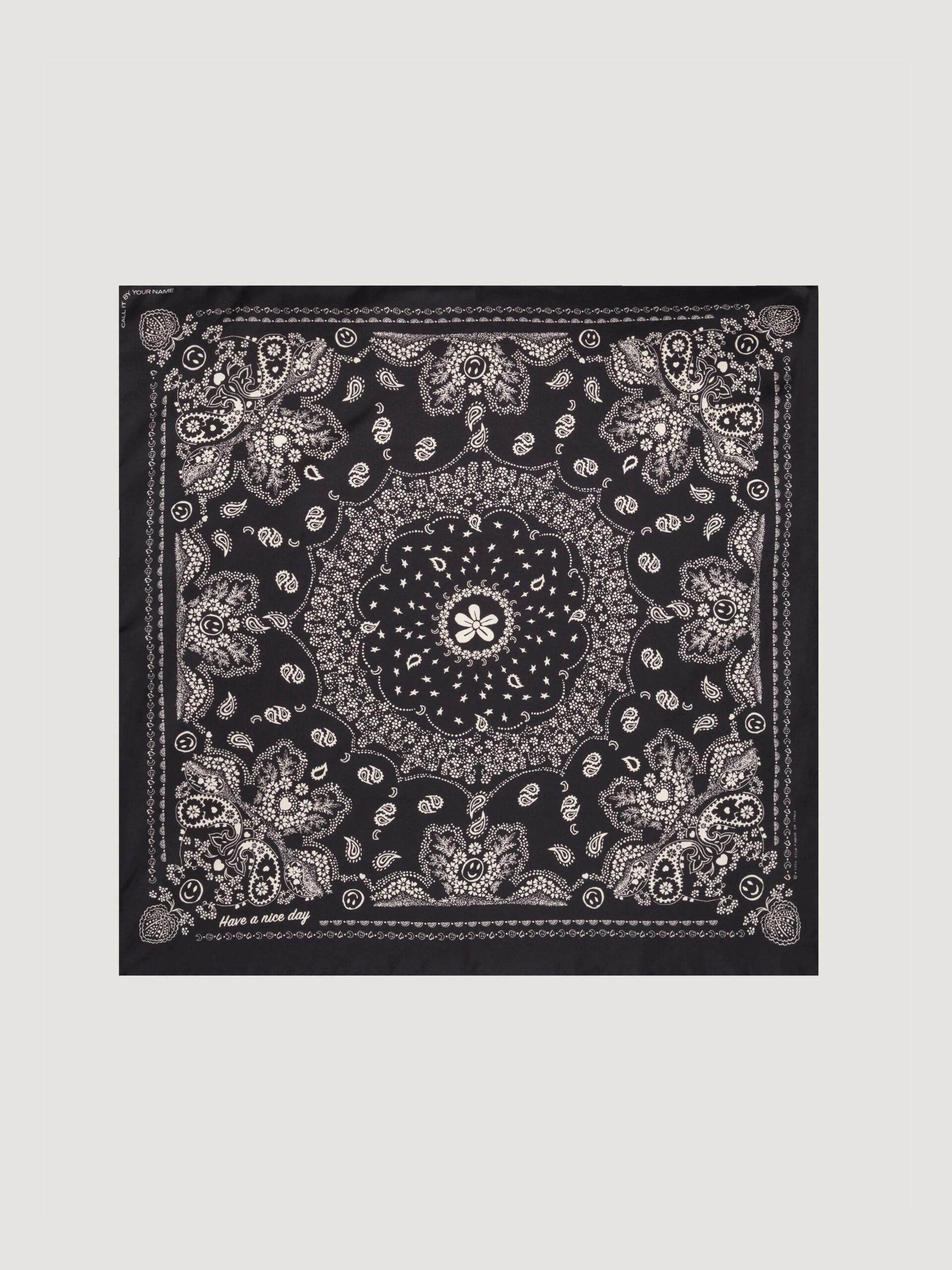 Bandana-Soie-All_Black-1_084a188c-33a1-4b27-b32a-8a703376ff6b