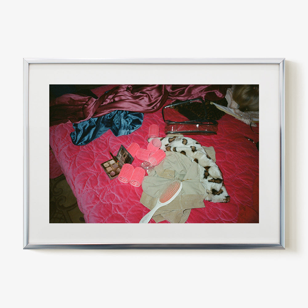 Date-Night-32x24_Silver
