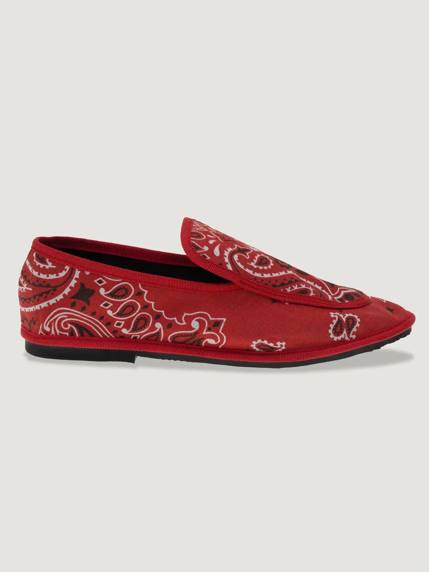 Mocassin_Sans-CIBYN-x-ILO_SMERALDO-Vintage_Red-2-WEB